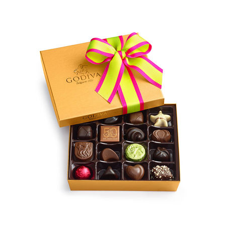 19-gold-chocolate-box-ballotin19_11019_01_153400_x3
