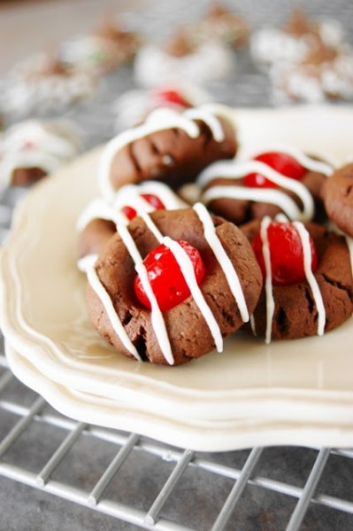 Cherry-Chocolate-Thumbprint-Cookies 10