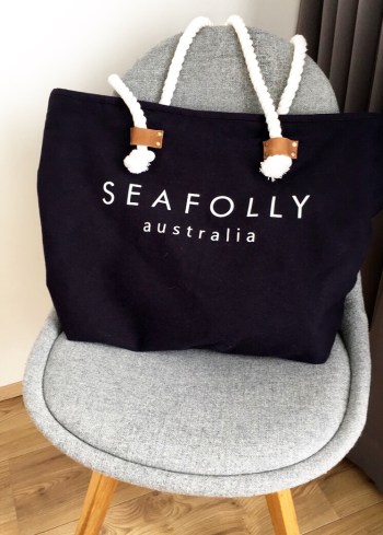 2BC38EFA-7405-4A50-99F8-48F7A86F5A82